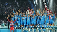 Entrenador de LAFC ve a Cruz Azul como favorito en Concachampions