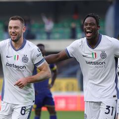 Correa renace y el Inter golea