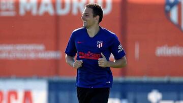 Santiago Arias supera el COVID-19 y ya entrena con el Atlético