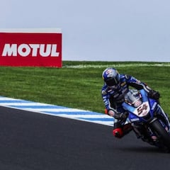 Razgatlioglu gana la primera carrera del año; Bautista, sexto