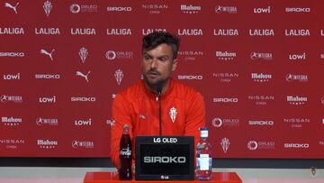 04-04-25. RUBÉN ALBÉS, EN LA RUEDA DE PRENSA EN MAREO.