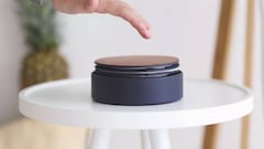 Esta base de carga guardará tus cables USB cuando no los utilices