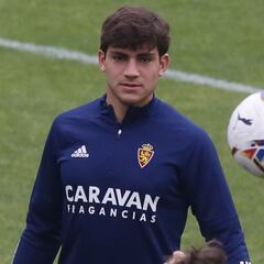 Iván Azón se gana el puesto con creces