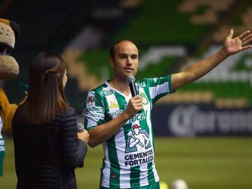 El m&aacute;ximo goleador de Estados Unidos fue presentado oficialmente como nuevo refuerzo del conjunto esmeralda para el Torneo Clausura 2018.