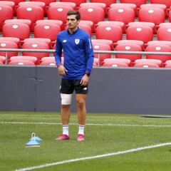 Iñigo Córdoba se resiente de su lesión
