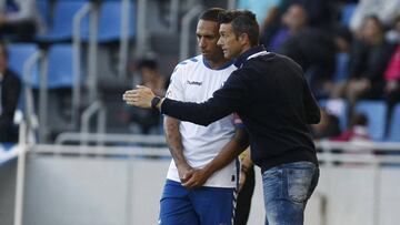 Martí da instrucciones con el Tenerife.