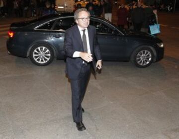 Manuel Polanco llega al Hotel Palace.