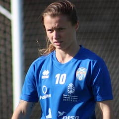 El Granadilla renueva a Kayla Adamek hasta 2021