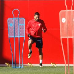 Berizzo recupera efectivos: Mercado, a un paso de volver