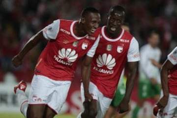 Yerri Mina, defensa central de Santa Fe