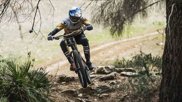 gee atherton caida grave lesión