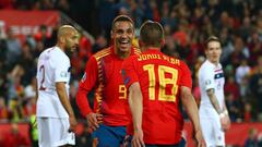 Rodrigo y Jordi Alba celebran el 1-0 a Noruega.