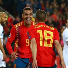 La elegancia zurda de España