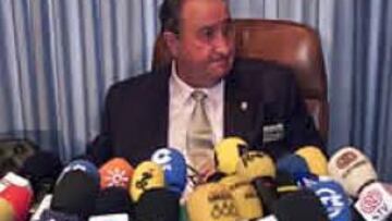 <b>MULTITUDINARIA</B>. Gil ha ofrecido una rueda de prensa multitudinaria un día después de salir de la cárcel.