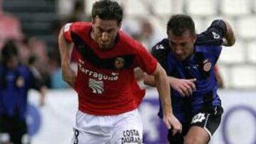 <b>LUCHADO. </b>Hasta las expulsiones, Nàstic y Girona estuvieron muy igualados en juego y oportunidades.