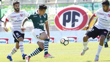 Futbol, Santiago Wanderers vs Deportes Copiapo. 