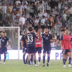 Idiakez está hecho un lío con los laterales