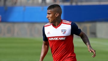 Santiago Mosquera en un partido del FC Dallas en la MLS