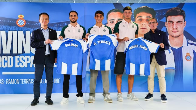 Terrats: “El sueño de otros es vestir la camiseta de Barça o Madrid, el mío vestir la del Espanyol”