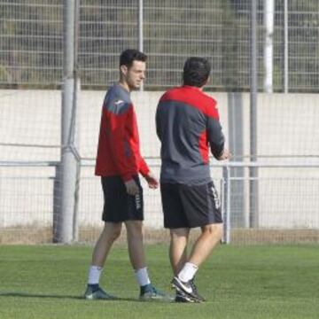 Sergio, hablando con Burgui.