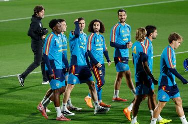 Samu Omorodion, Martín Zubimendi, Fabián Ruiz, Marc Cucurella y Mikel Merino.