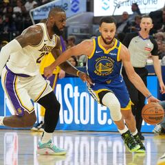 Austin Reaves decide el duelo de mitos entre LeBron y Curry