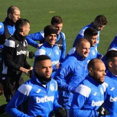 Varela se entrena a la espera de cerrar su cesión a Las Palmas