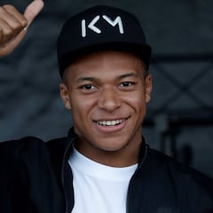 Mbappé se pone serio con los derechos de imagen