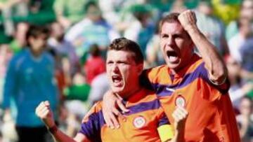 <b>ALEGRÍA. </b>Cañas celebra el que permite a su equipo seguir con su racha imparable.