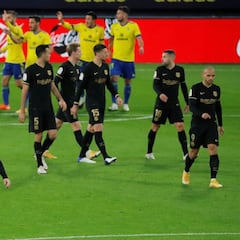 El Barça se suicida en Cádiz