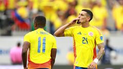Daniel Muñoz celebra luego de anotar el primer gol de Colombia en la Copa América.