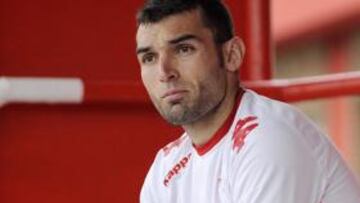 Barral comentó en Twitter su ausencia en la convocatoria del Sporting para el Bernabéu.