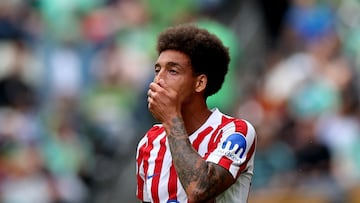 Axel Witsel gesticula durante el partido ante Seattle.