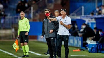 José Luis Mendilibar en su debut con el Alavés.