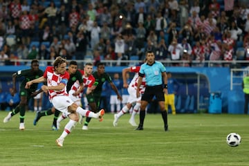 2-0. Luka Modric anotó de penalti el segundo gol.