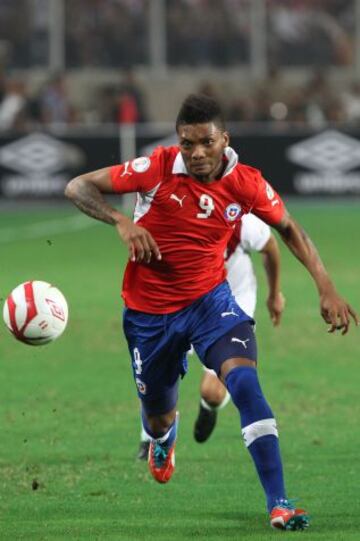 De ese partido, muchos recuerdan el error de Junior Fernándes previo al gol peruano. El chileno la perdió en mitad de cancha, tras intentar una 'bicicleta' que no le resultó.