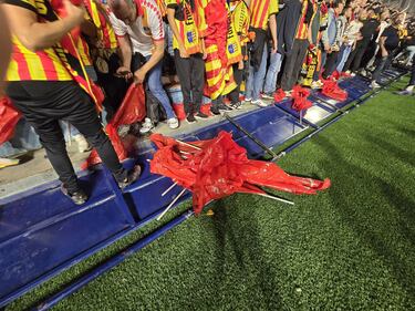 El otro derbi de Barcelona deriva en una auténtica locura