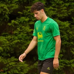 Racing y Valencia ultiman el traspaso de Marco Camus