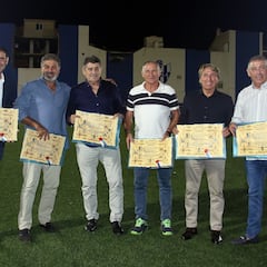 La familia Hierro, historia viva en el Centenario del Vélez