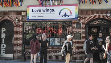 En junio se celebra el Mes del Orgullo LGBTQ+. Te explicamos qué son los disturbios de Stonewall, cuándo y dónde fueron y su relación con el Pride Month.