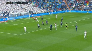 Toneladas de GIFs en camino: el último disparo de Vinicius...