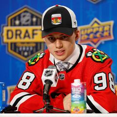 Connor Bedard: highlights, scouting report and biography