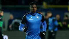 Duv&aacute;n Zapata durante el calentamiento antes de un partido de Atalanta.