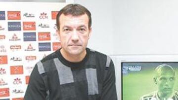 "Las renovaciones de Viaud, Óscar Montiel y Gaspercic dependerán del nuevo técnico"