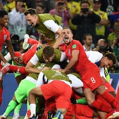 How many times have England qualified for the quarter-finals of the World Cup? What is their record?