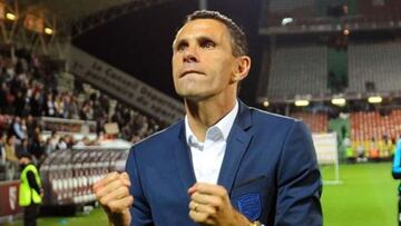 "No soy caprichoso": la frase de Poyet sobre su sistema de juego