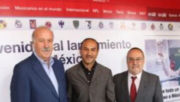 El Potro Guti&eacute;rrez, con Alfredo Rela&ntilde;o y Vicente Del Bosque, durante el lanzamiento de AS M&eacute;xico.