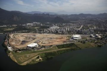 Una vista aérea de la antigua pista de carreras de Jacarepaguá, que albergará el Parque Olímpico.