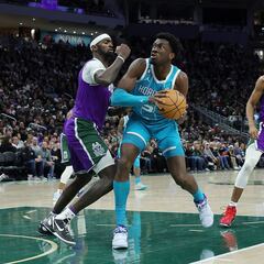 Charlotte Hornets resucita con un récord de la NBA
