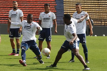 Independiente Medellín entrenó en el Atanasio Girardot previo al duelo contra Deportes Tolima por Liga BetPlay. Después vendrá la Libertadores.